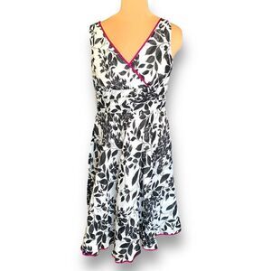 Lane Bryant Dress White Black Graphic Leaf Print Faux Wrap Sleeveless Vneck 14W